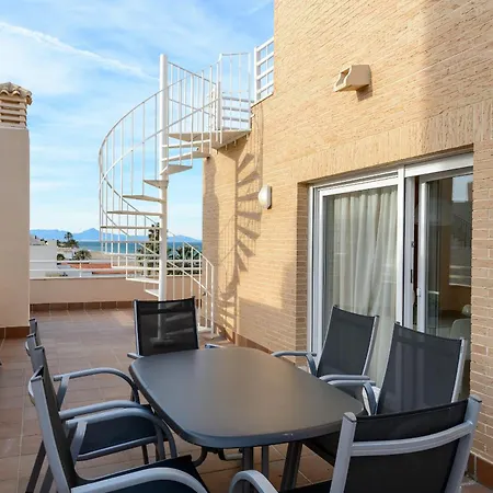 Beachfront Apartment *